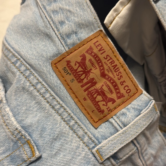 Levis 501 - Picture 3 of 3
